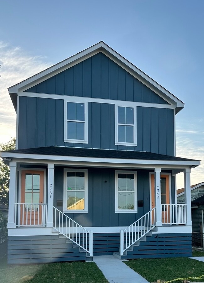 property at 2731 Mandeville St