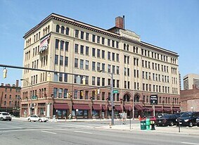 150 E Main St in Columbus, OH - Building Photo