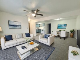 Chesterfield Village in Mount Vernon, IL - Building Photo