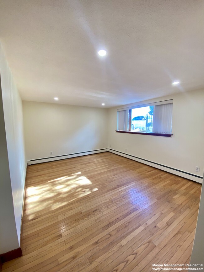 39 Loomis St, Unit 39 in Cambridge, MA - Building Photo - Building Photo