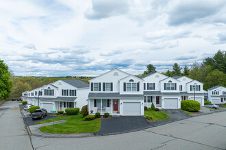 Meadowview in Dracut, MA - Building Photo - Building Photo