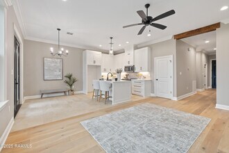 100 Mary Ann Dr in Lafayette, LA - Building Photo - Building Photo
