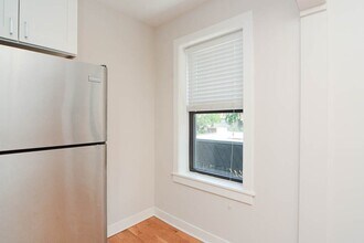2423 N Kedzie Blvd in Chicago, IL - Building Photo - Building Photo