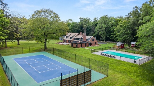 property at 372 Tucker Hill Rd