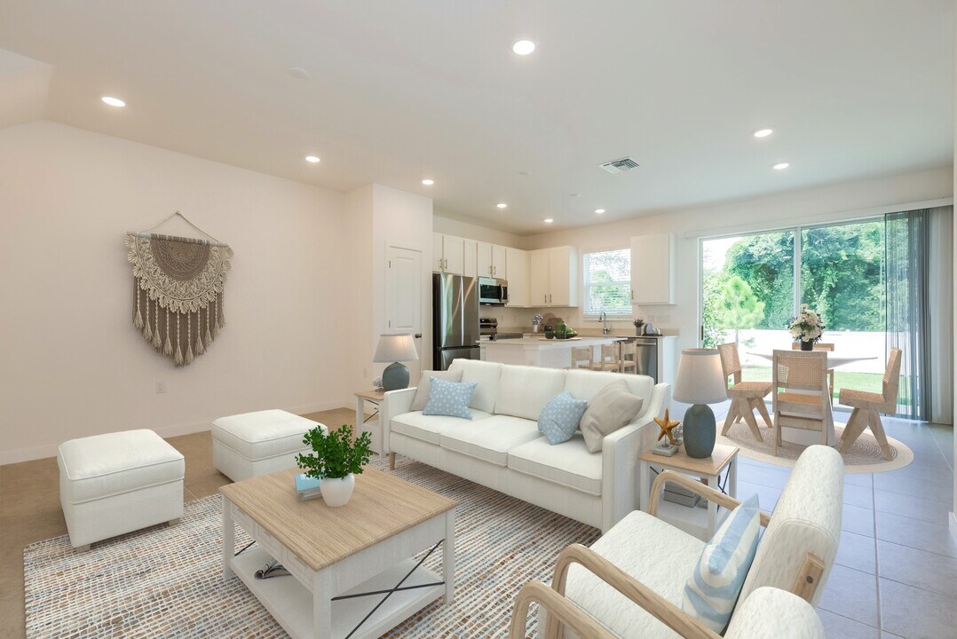 1455 Tristar Dr in Plant City, FL - Building Photo