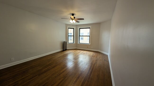property at 5459 S Everett Ave