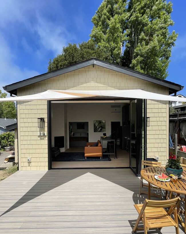 37 Matilda Ave in Mill Valley, CA - Building Photo - Building Photo