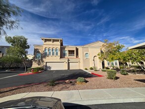 1531 Ruby Cliffs Ln in Las Vegas, NV - Building Photo - Building Photo