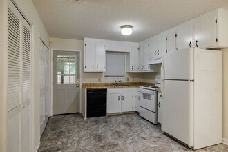112 Upland Ct in Athens, GA - Building Photo - Building Photo