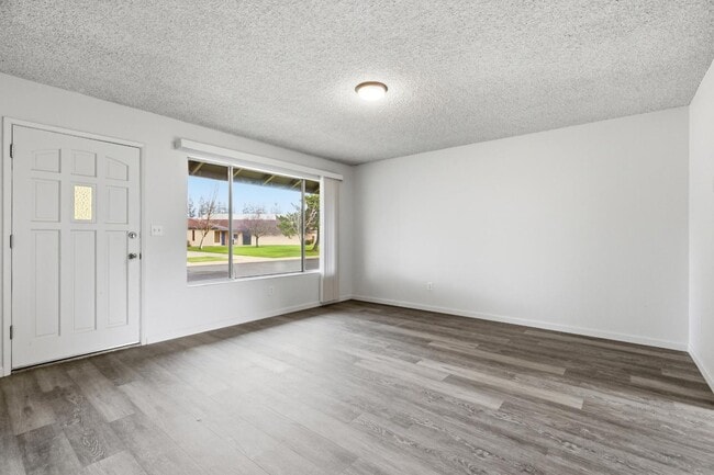 1800 Rockford Ave in Modesto, CA - Building Photo - Building Photo