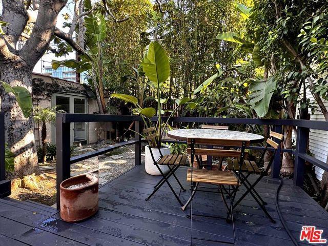 property at 8924 Ashcroft Ave