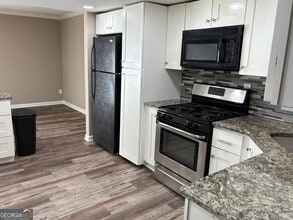 2187 Palmyra Dr in Marietta, GA - Foto de edificio - Building Photo
