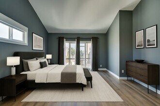 6525 La Mirada Ave in Los Angeles, CA - Building Photo - Building Photo
