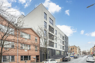 1206 Putnam Ave in Brooklyn, NY - Foto de edificio - Building Photo