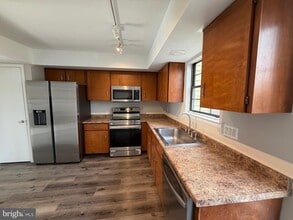 120 Redwood Dr in Quakertown, PA - Building Photo - Building Photo