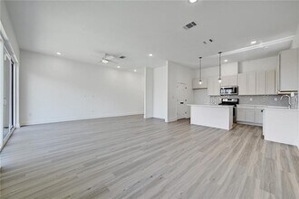 2305 Century Tree Cv in Austin, TX - Building Photo - Building Photo