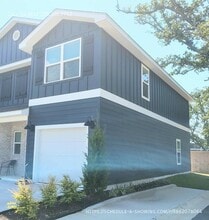 114 Debuys Rd in Biloxi, MS - Building Photo - Building Photo