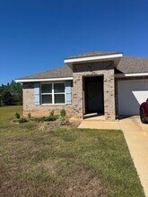 3087 Brandon Dunes Ln in Laurel Hill, FL - Building Photo - Building Photo