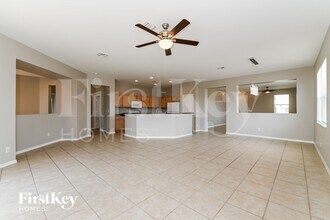 1325 NW 20th Ct in Cape Coral, FL - Foto de edificio - Building Photo