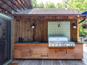 203 Brick School Rd in Warren, CT - Building Photo - Building Photo