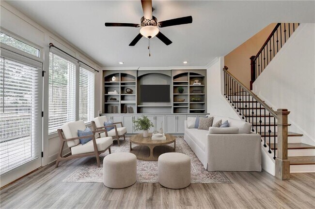 6892 Roswell Rd NE in Sandy Springs, GA - Building Photo - Building Photo