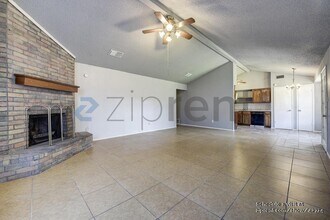 400 Royal Field Dr in Arlington, TX - Building Photo - Building Photo