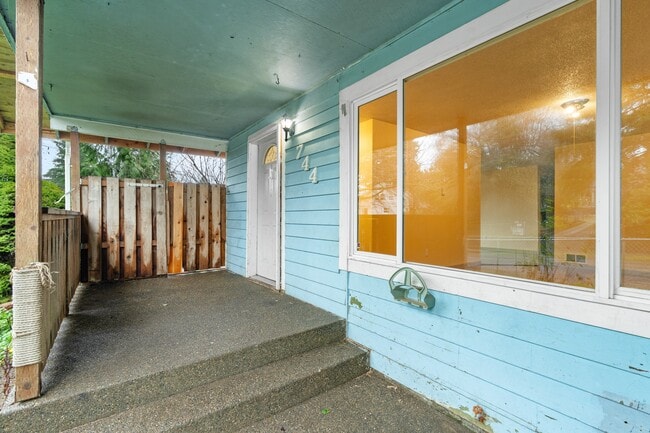 744 W Marcy Ave in Montesano, WA - Building Photo - Building Photo