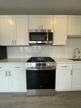 5356 W Belmont Ave, Unit 5356 W Belmont in Chicago, IL - Foto de edificio - Building Photo