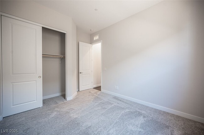 property at 117 Royal Cascade Ave