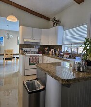 10625 SW 127th Pl in Miami, FL - Building Photo - Building Photo