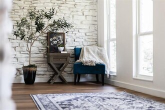 11704 Indianhead Dr in Austin, TX - Building Photo - Building Photo