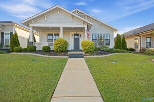 240 Farmhouse Dr in Madison, AL - Building Photo