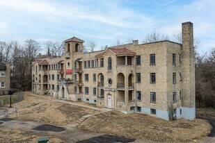 La Ventura Apartments in Cincinnati, OH - Building Photo