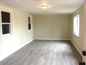 103 Martin Rd in Bristol, CT - Building Photo - Building Photo