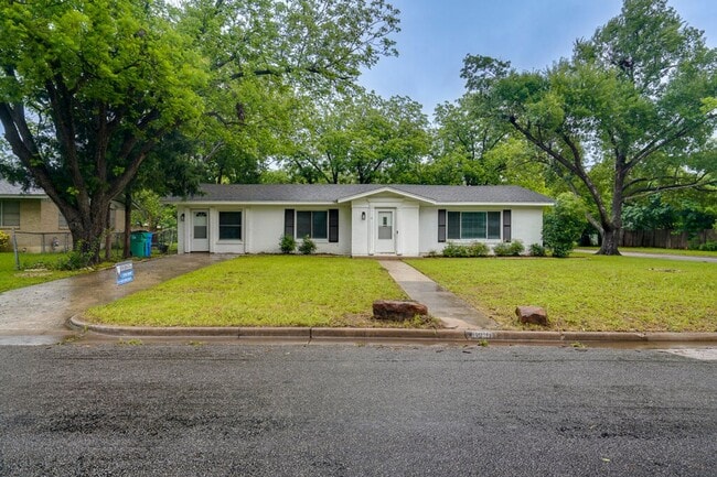 property at 1800 Grace St