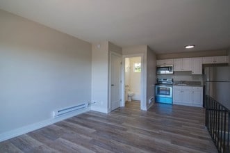 1947-1965 Wedekind Rd in Reno, NV - Building Photo - Interior Photo