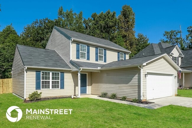 2049 Chapel Park Ln in Greensboro, NC - Building Photo - Building Photo