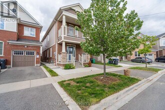 102 Rockbrook Trail in Brampton, ON - Building Photo - Building Photo