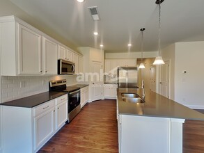 2015 Misty Vale Rd in Charlotte, NC - Building Photo - Building Photo