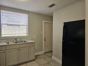 202 N Cypress St in Hammond, LA - Building Photo - Building Photo