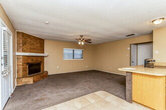 6109 Springwood Dr in Arlington, TX - Building Photo - Building Photo