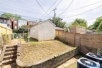 2302 Maplewood Ave in Richmond, VA - Building Photo - Building Photo