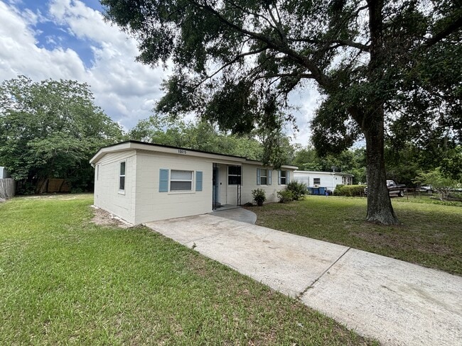 10615 Biscayne Blvd in Jacksonville, FL - Building Photo - Building Photo