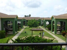 2501 Hibiscus Ave in McAllen, TX - Building Photo