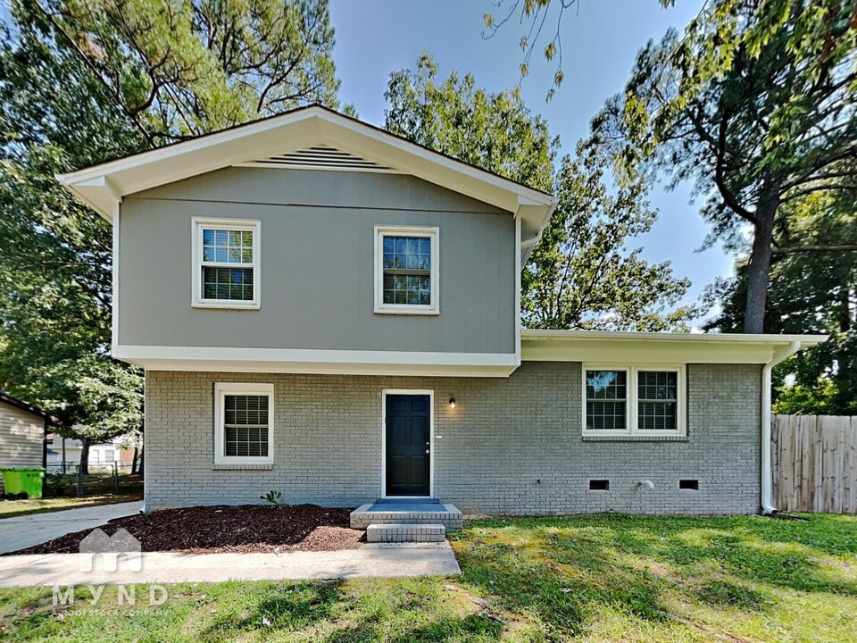 3213 Winfield Ct in Raleigh, NC - Building Photo