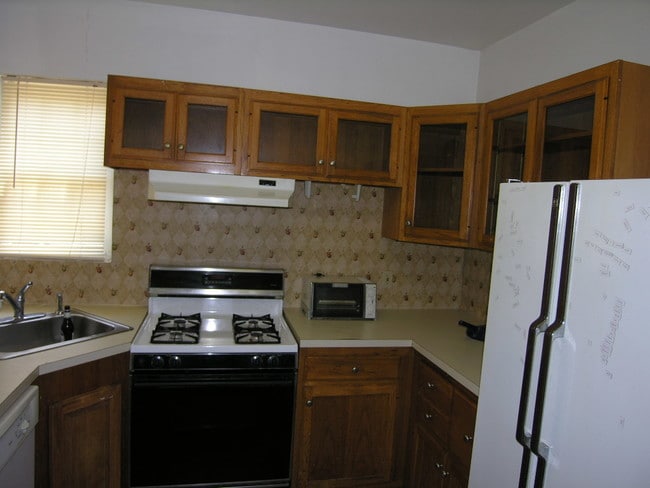 3883 Manayunk Ave in Philadelphia, PA - Foto de edificio - Building Photo