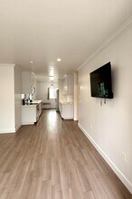 1132 W 84th St in Los Angeles, CA - Building Photo - Building Photo