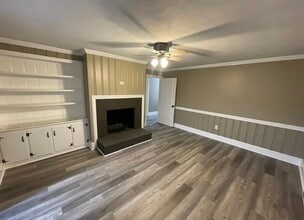 1742 Beaumont Dr in Greenville, NC - Building Photo - Building Photo