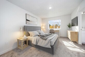 20 S Volland St, Unit B110 S Volland in Kennewick, WA - Building Photo - Building Photo