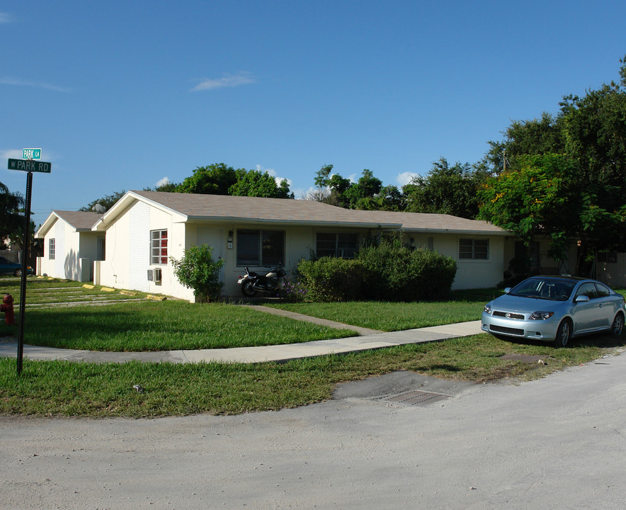 1827-1831 Park Ln in Fort Lauderdale, FL - Building Photo